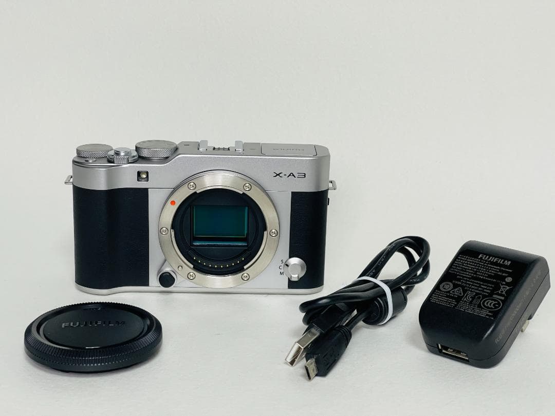 【美品A】FUJIFILM X-A3 ボディ シルバー ミラーレス一眼カメラ