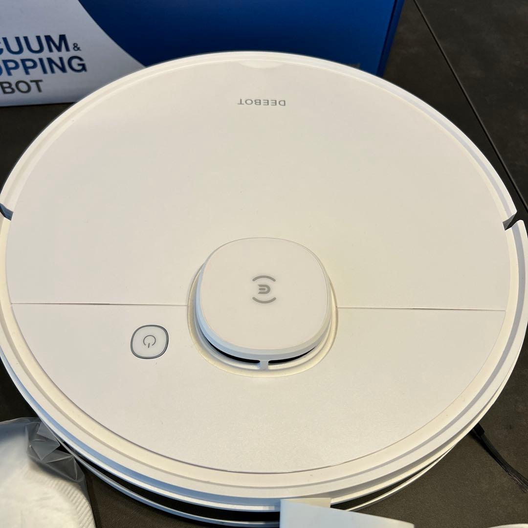 ECOVACS DEEBOT OZMO T8 ロボット掃除機 一式本体
