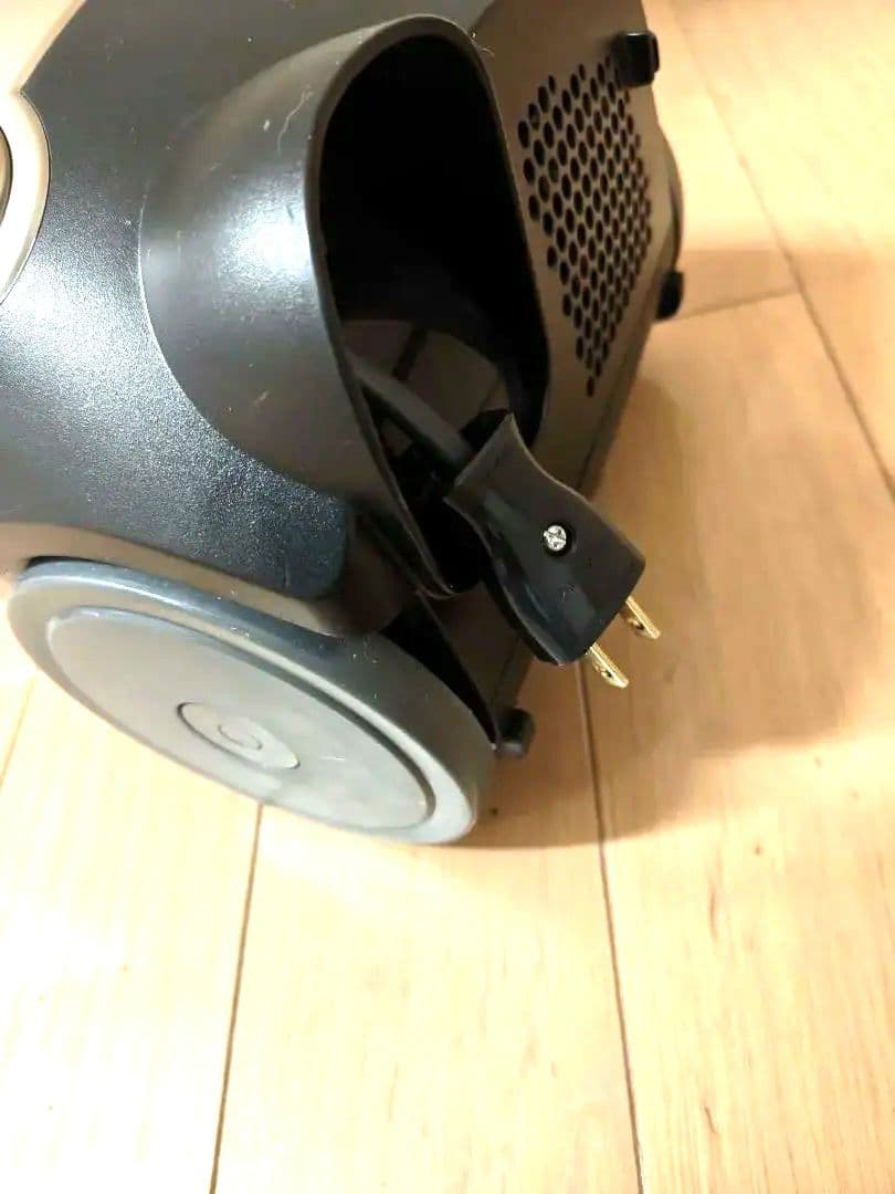 東芝　紙パック式掃除機　小型軽量 エアー式ヘッド　VC‐PH7AN　2020年製