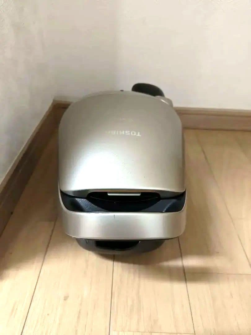 東芝　紙パック式掃除機　小型軽量 エアー式ヘッド　VC‐PH7AN　2020年製