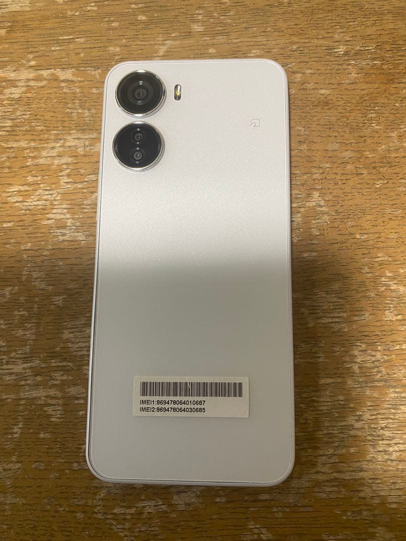 A302ZT libero 5g ⅳ ホワイト　本体　傷あり