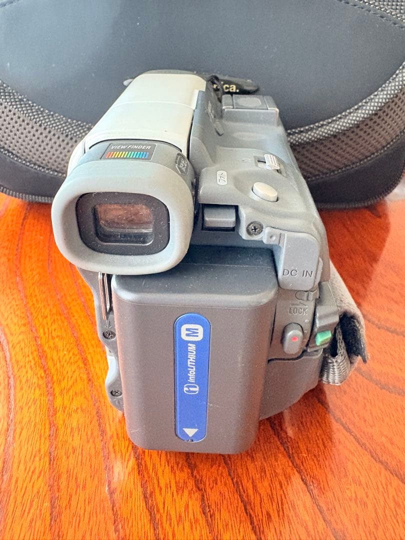SONY DCR-TRV22 ホワイト MiniDVビデオカメラ 動作品