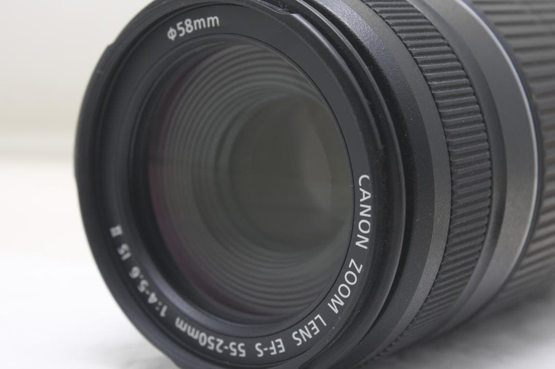 キヤノン EF-S 55-250mm F4-5.6 IS II