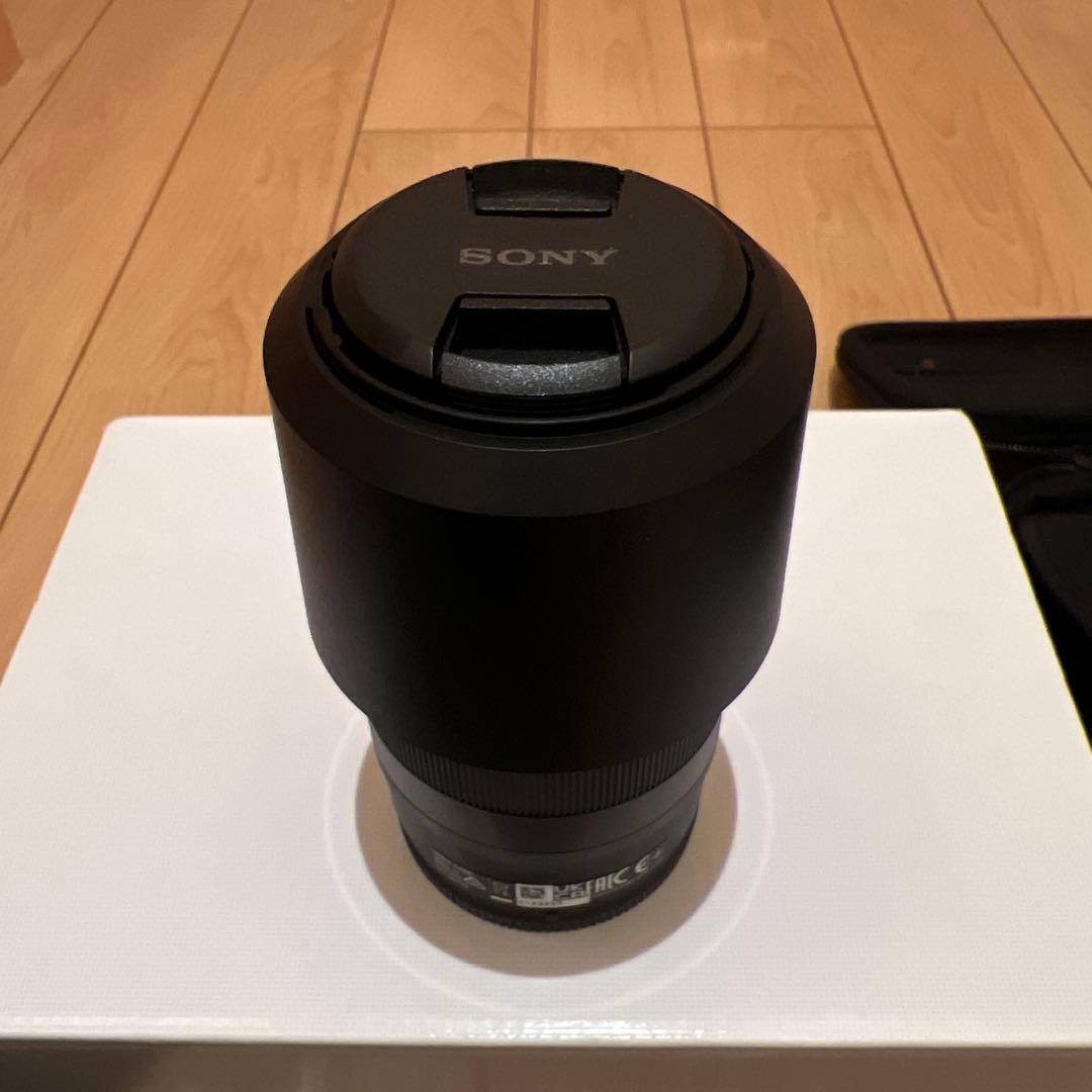 SONY ZV-E10 ミラーレス一眼　バッグと三脚付き
