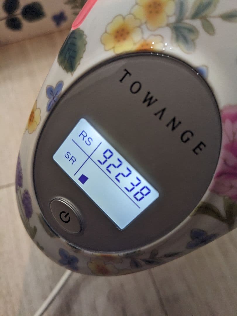 TOWANGE×伊藤羽仁衣さんコラボの家庭用フラッシュ脱毛機