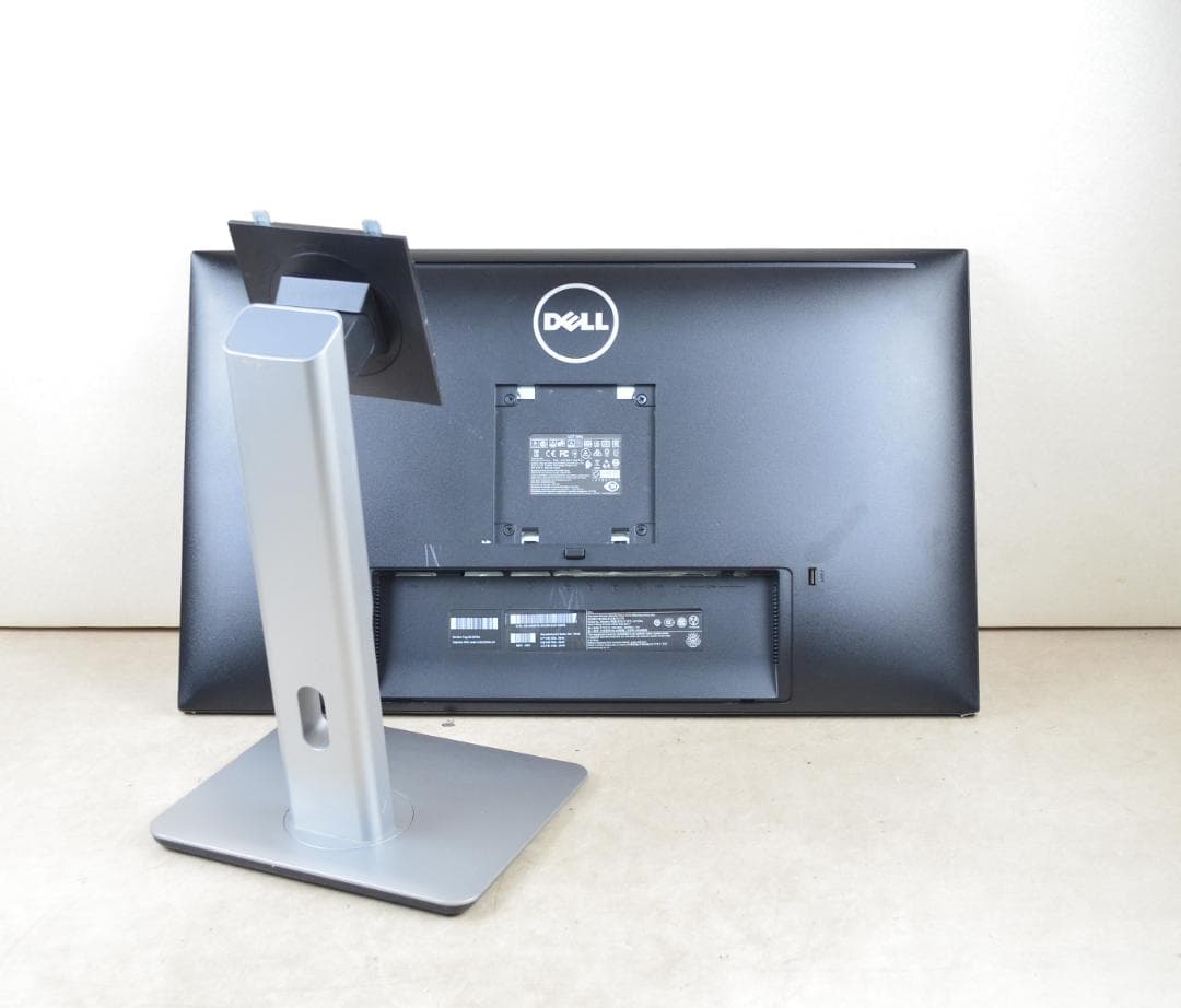 6976/6977　2台　DELL　U2715H　27型　WQHD　HDMI