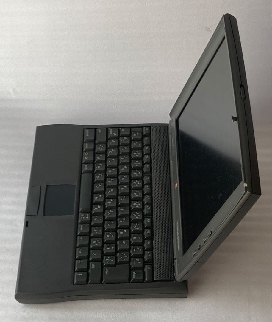 Apple PowerBook 1400 本体