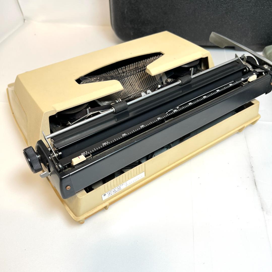 タイプライター ブラザー　WIDE-7、423　動作良好、日本製　1980年代