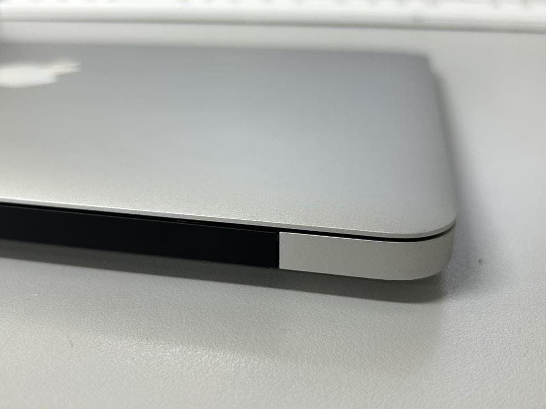 MacBook Air (11-inch, Mid 2011)美品バッテリーOK
