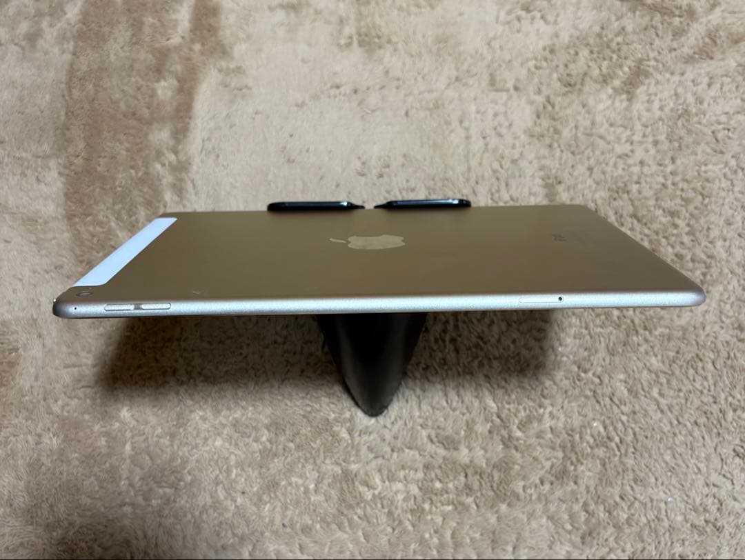 iPad Air 2 Wifi+Cellularモデル 64GBバッテリー86%