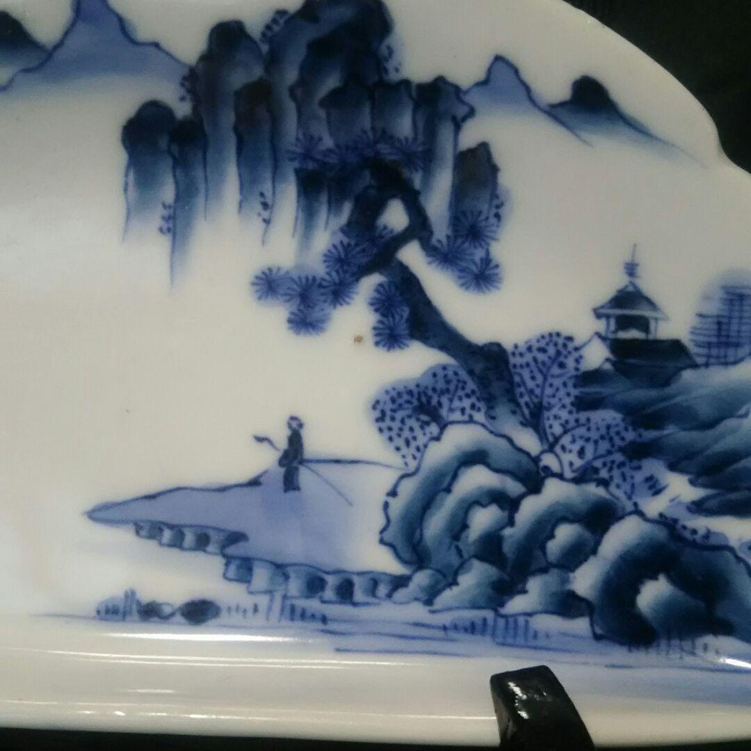 お値引き　変形皿 染付山水に仙人図 貴重品