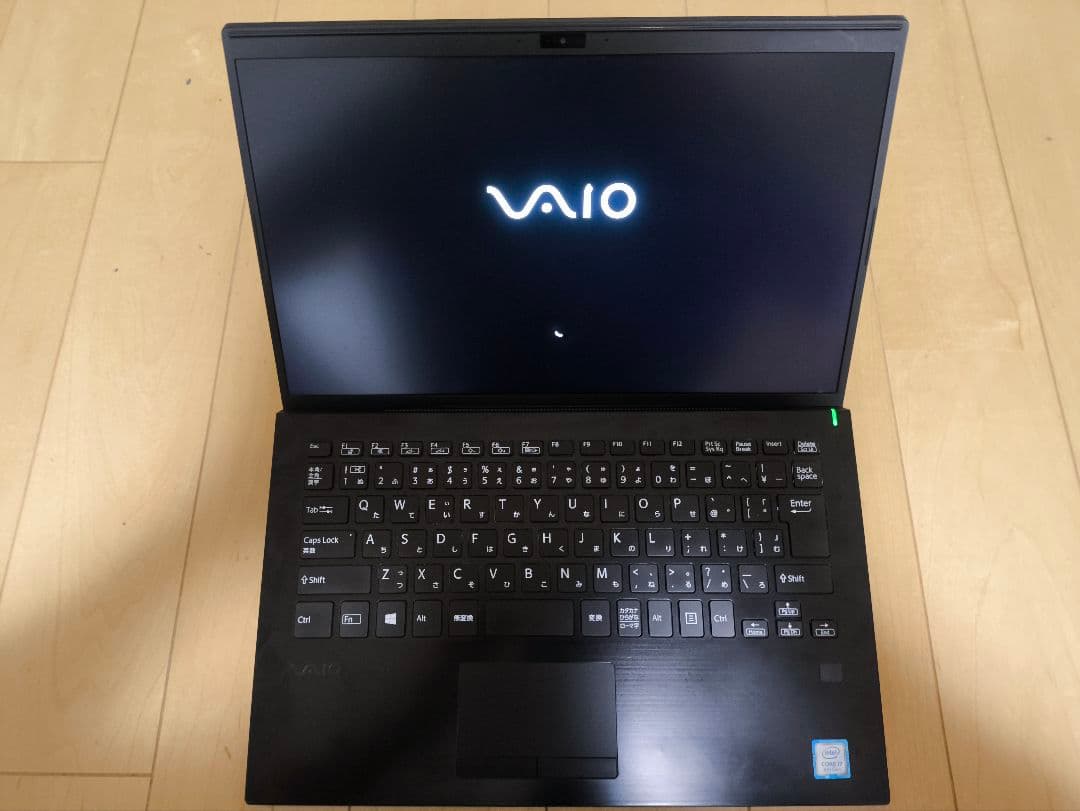 Sony Vaio i7 8565u, 256GB NVME/ 新品のバッテリー