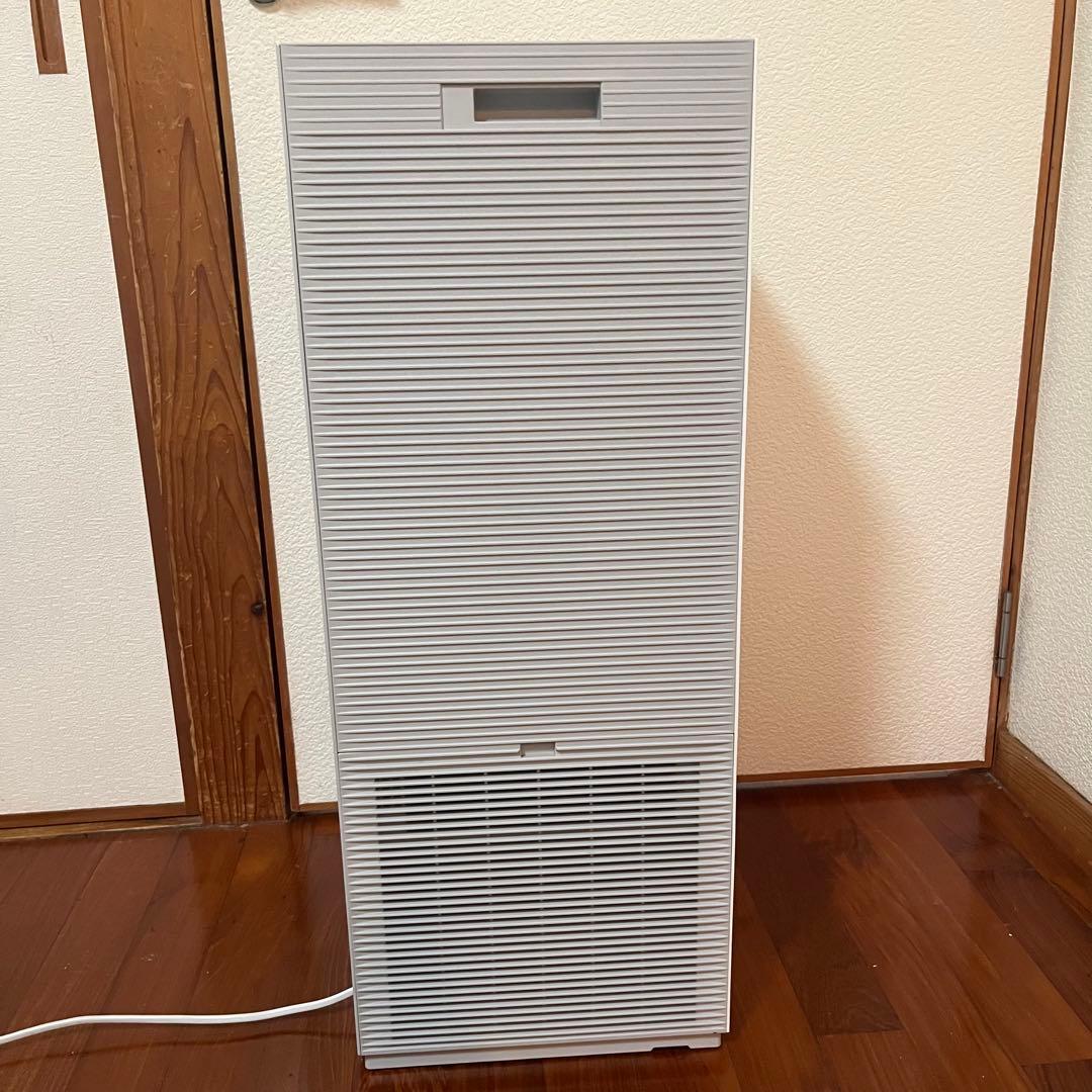 【美品】DAIKINダイキン加湿空気清浄機床置型MCK70ZE2-W 31畳　0