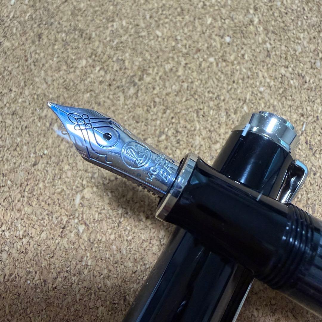 Pelikan SOUVERAN M405 ブラックストライプ(EF)