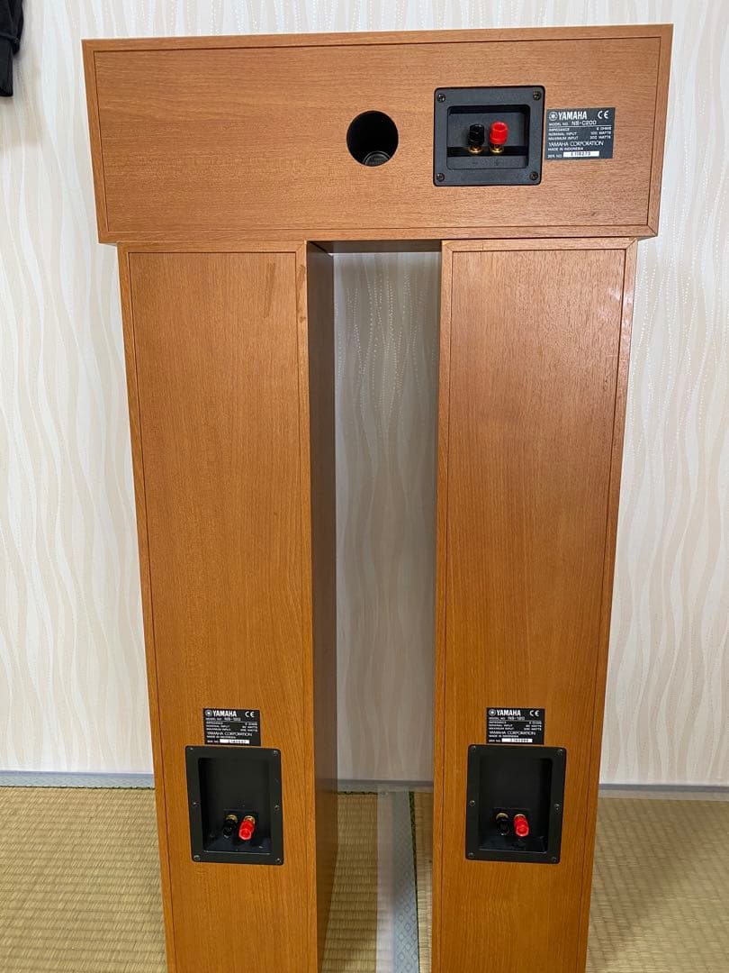 フロア型スピーカー