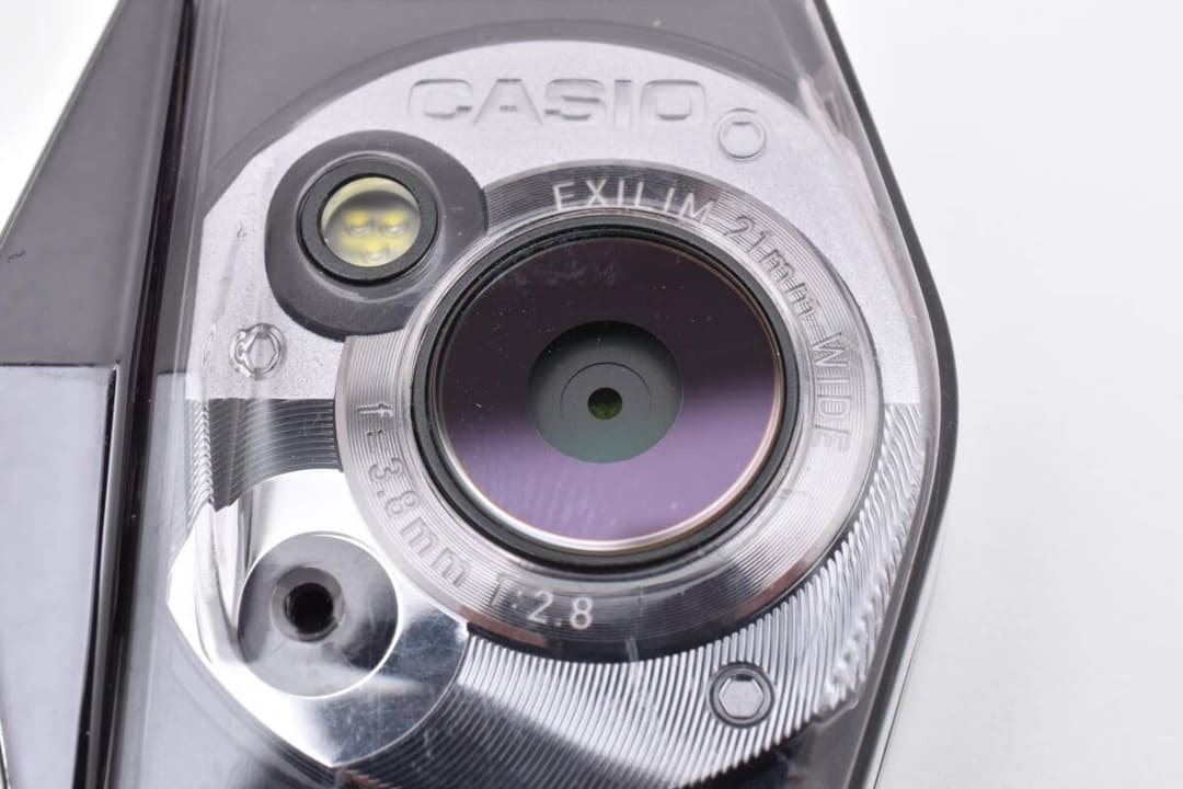 カシオ　CASIO EX-TR150 ホワイト 1865