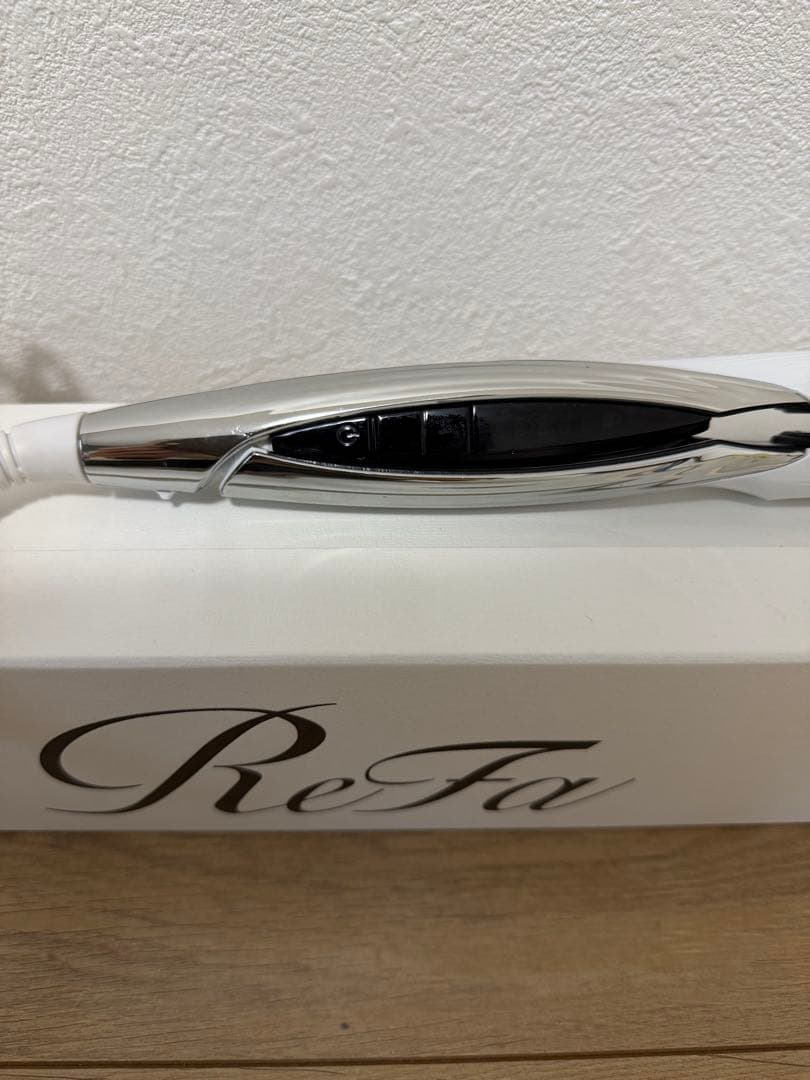購入履歴あり　リファReFaビューテック ストレートアイロン RE-AC02A