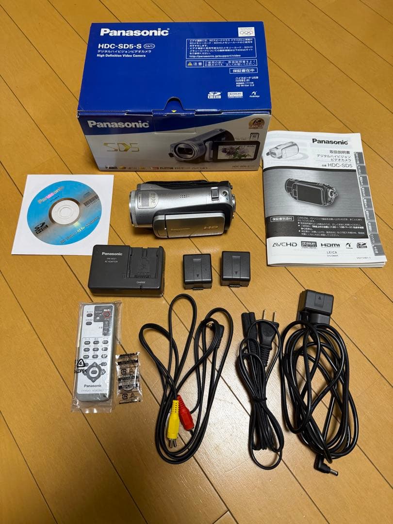 Panasonic SD5 ビデオカメラ HDC-SD5（シルバー）
