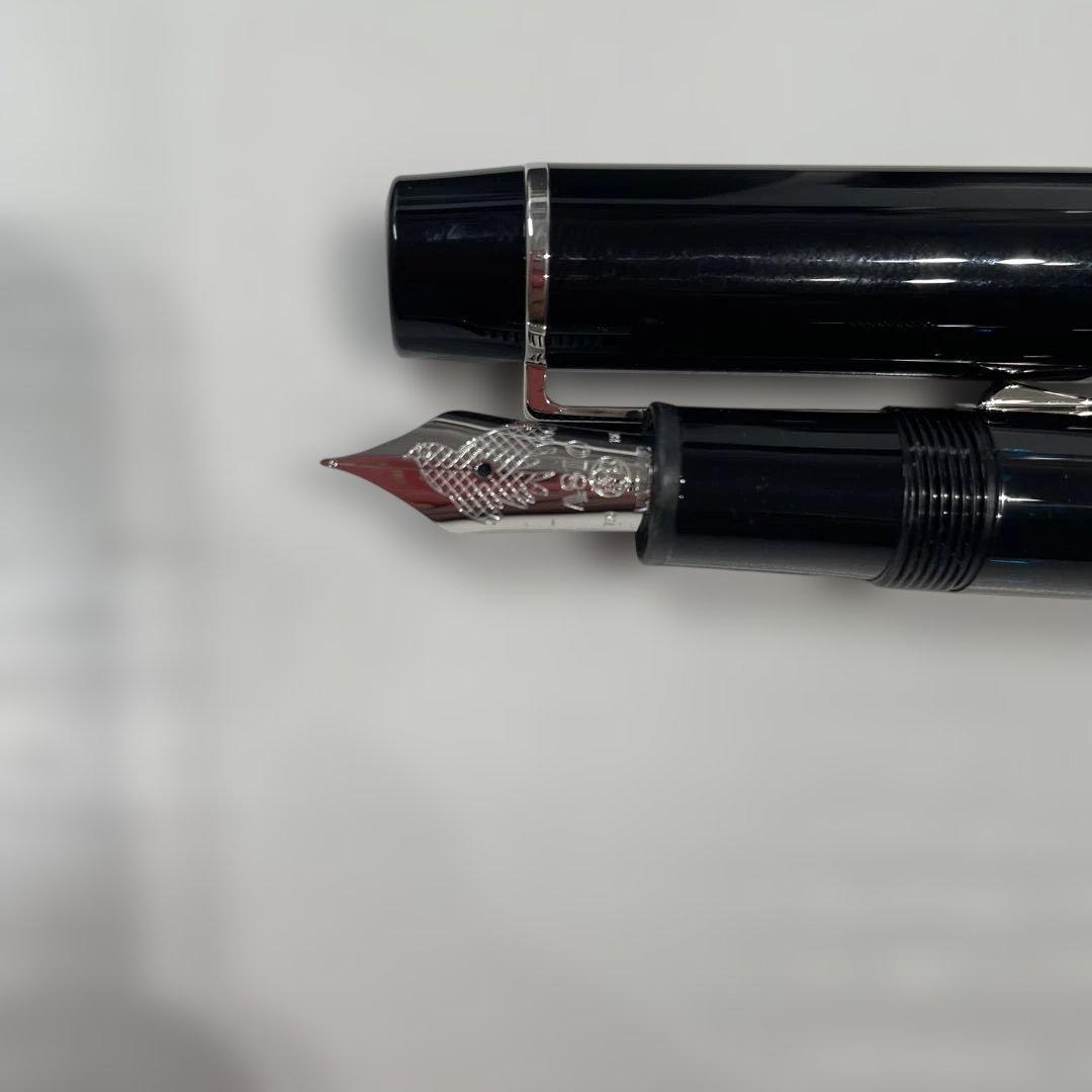 【新品・未使用品】Montblanc Sir  Solti万年筆特別版