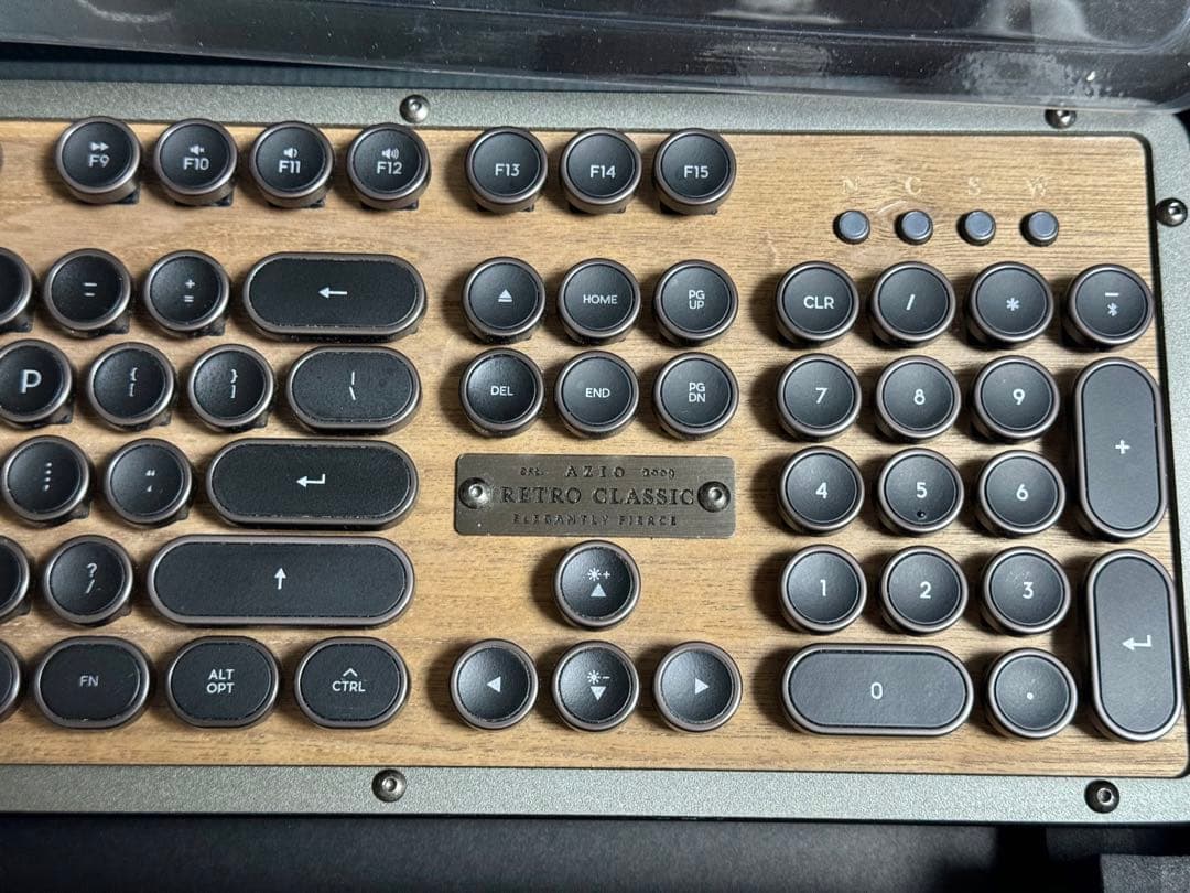 AZIO Retro Classic Elwood メカニカルキーボード