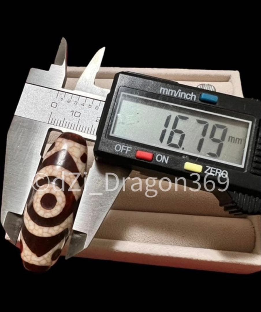 dZi beadsジービーズ 西蔵 玉髄 上肯 龍紋 蓮華金剛三眼特殊九眼天珠