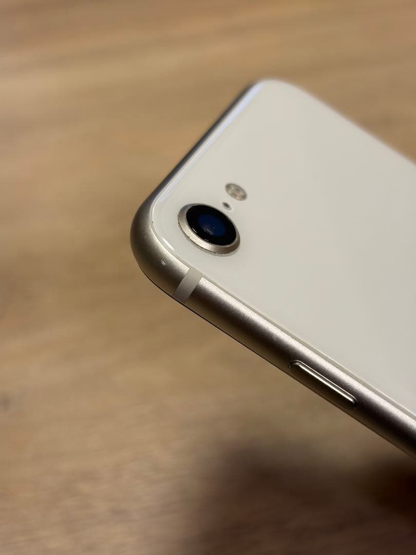 美品 SIMフリー iPhone SE 3世代 白 本体のみ