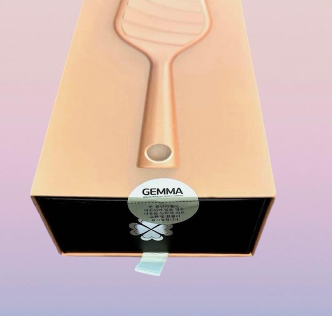 【新品・未開封】 GEMMA JAPAN 　マグネチックヘアブラシ