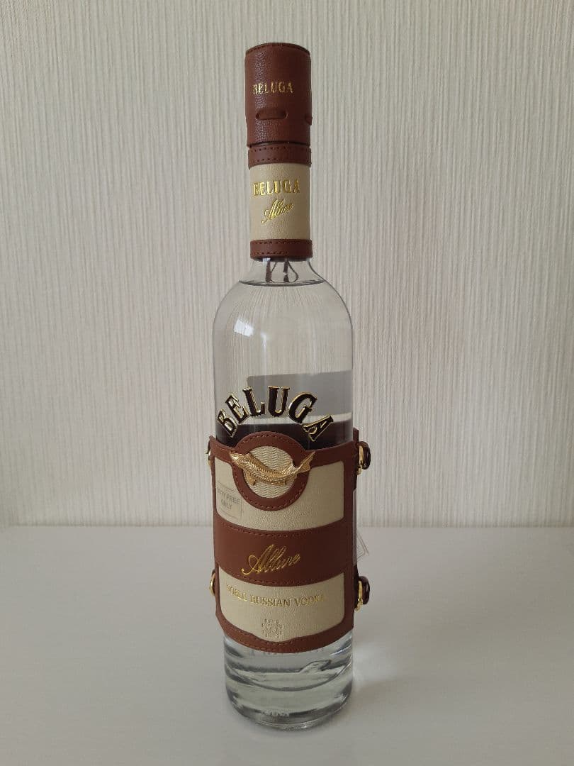 ベルーガ アリューレ ウォッカ 40% 700ml BELUGA