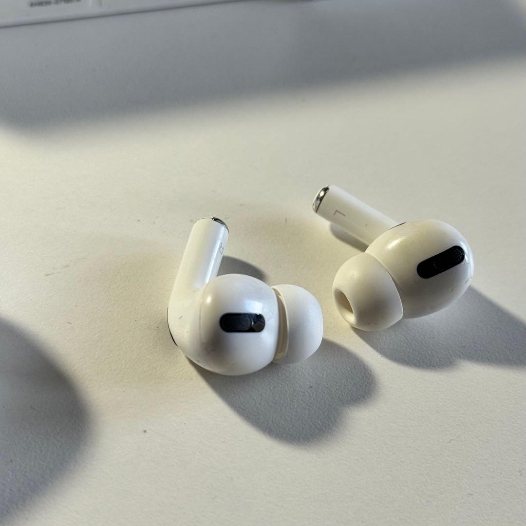 AirPods Pro 第1世代 Lightning 箱付