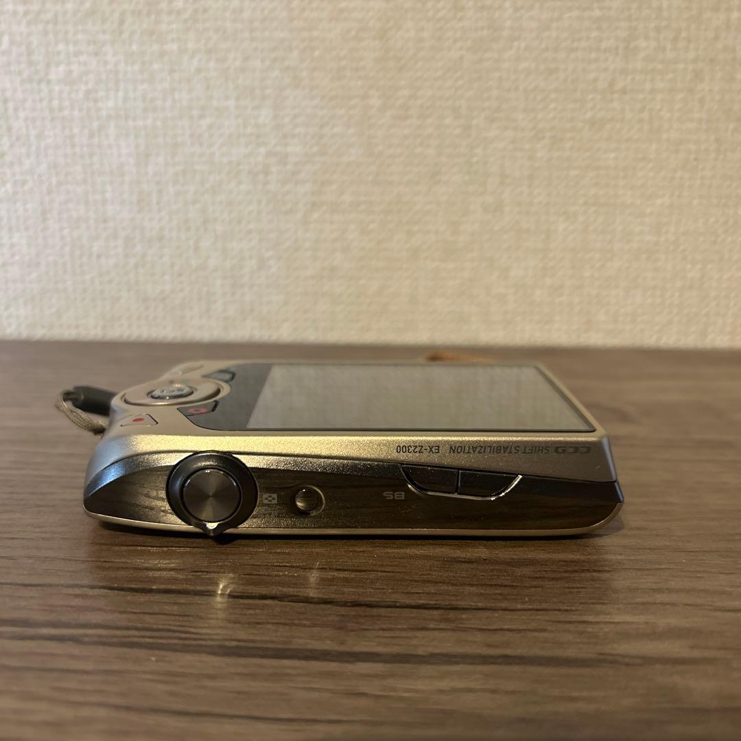 【美品】CASIO EXILIM EX-Z2300 デジタルカメラ ゴールド