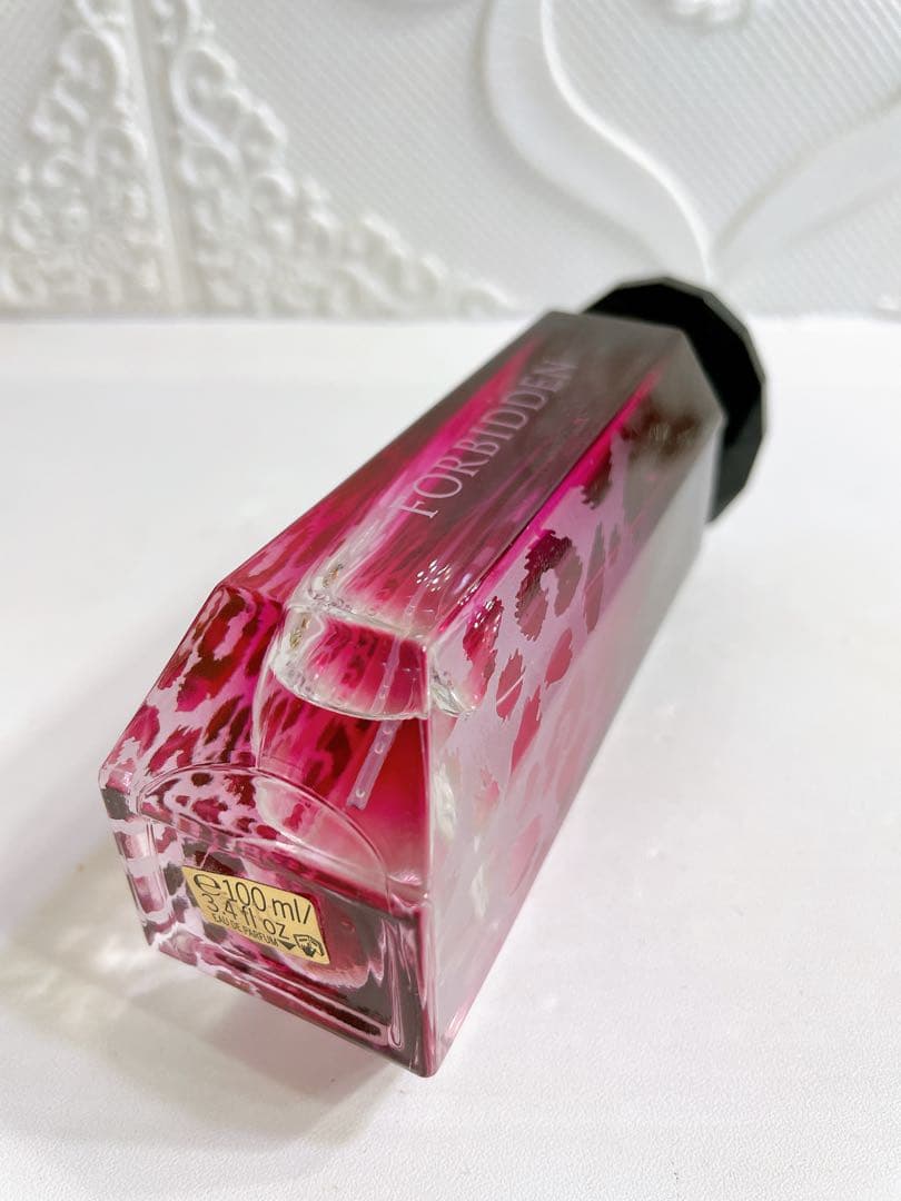 ヴィクトリアシークレット　FORBIDDEN 100ml