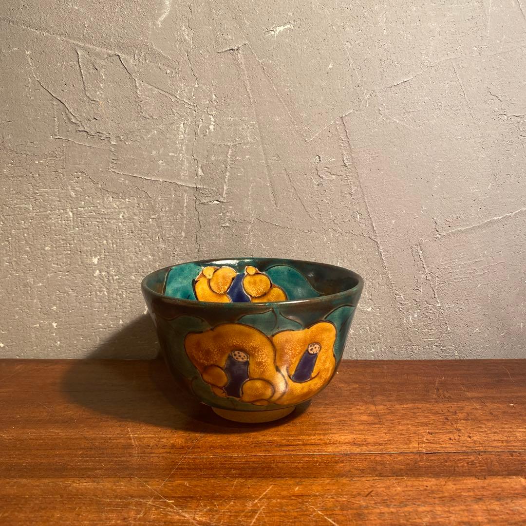 A 九谷焼 松浦慎弥作 抹茶碗 吉田屋 椿 共箱 コレクション 骨董品