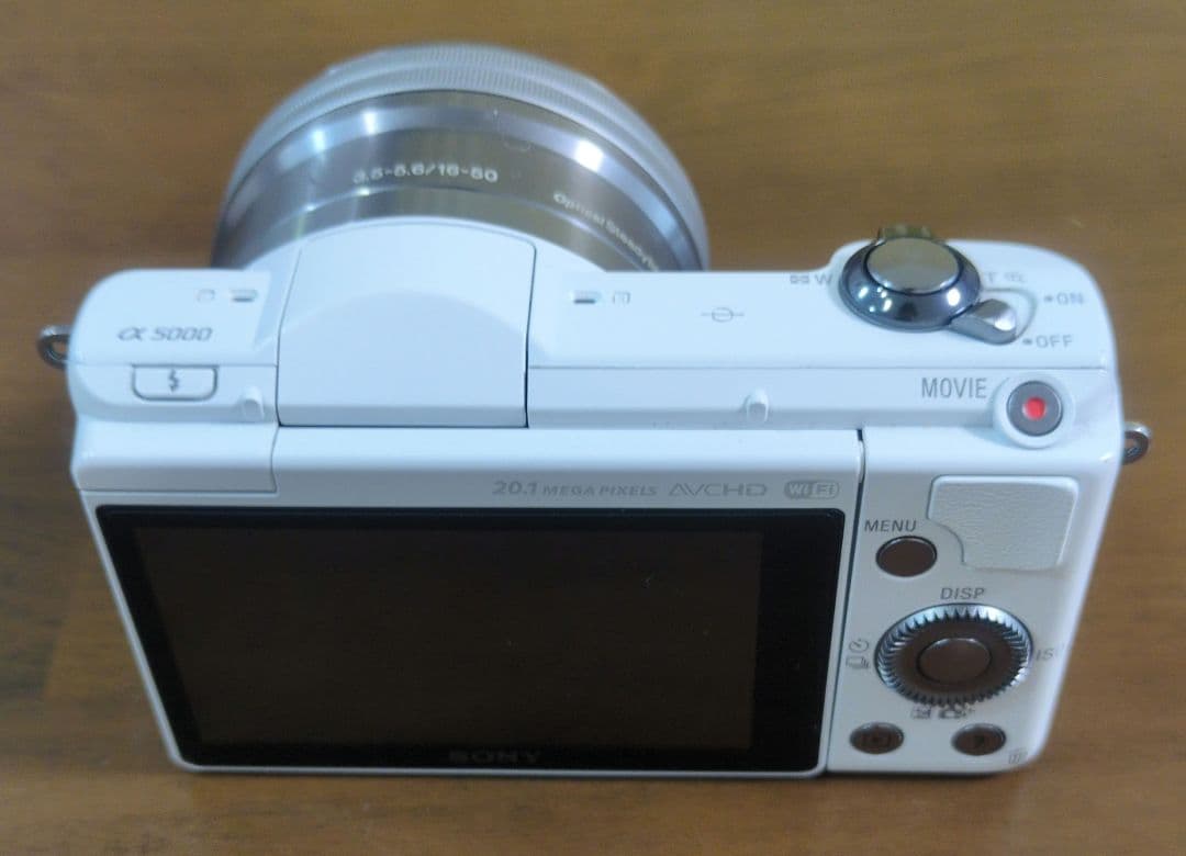 SONY α5000 ミラーレス一眼カメラ　ホワイト