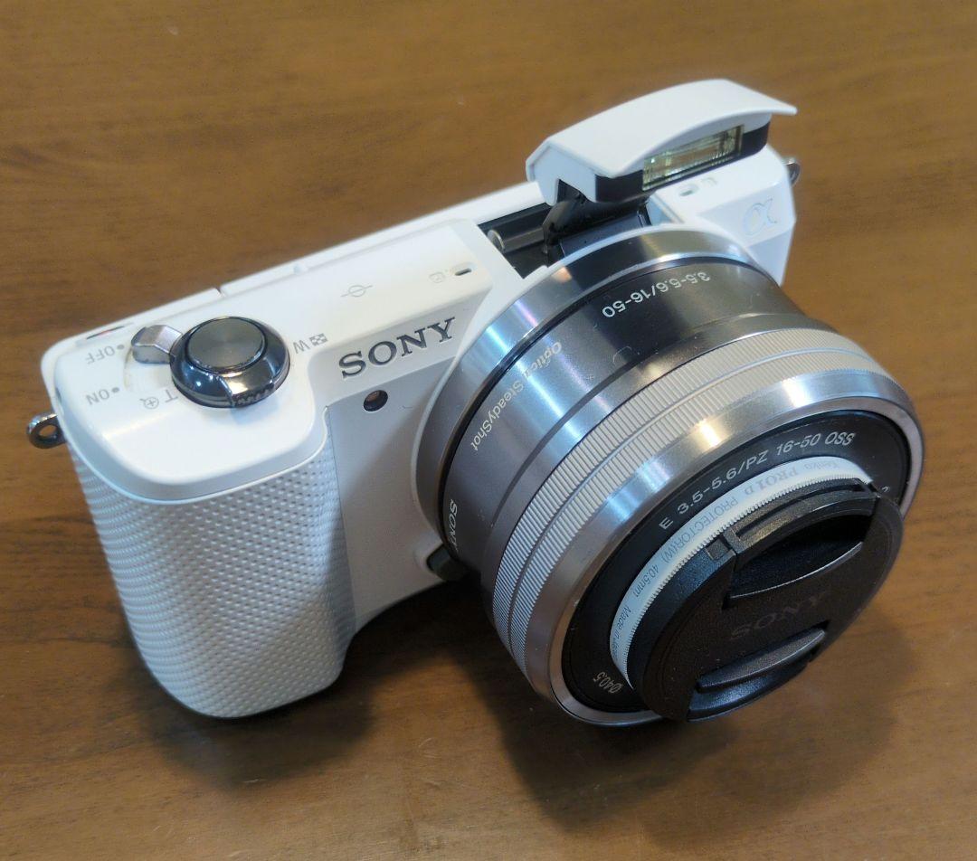 SONY α5000 ミラーレス一眼カメラ　ホワイト