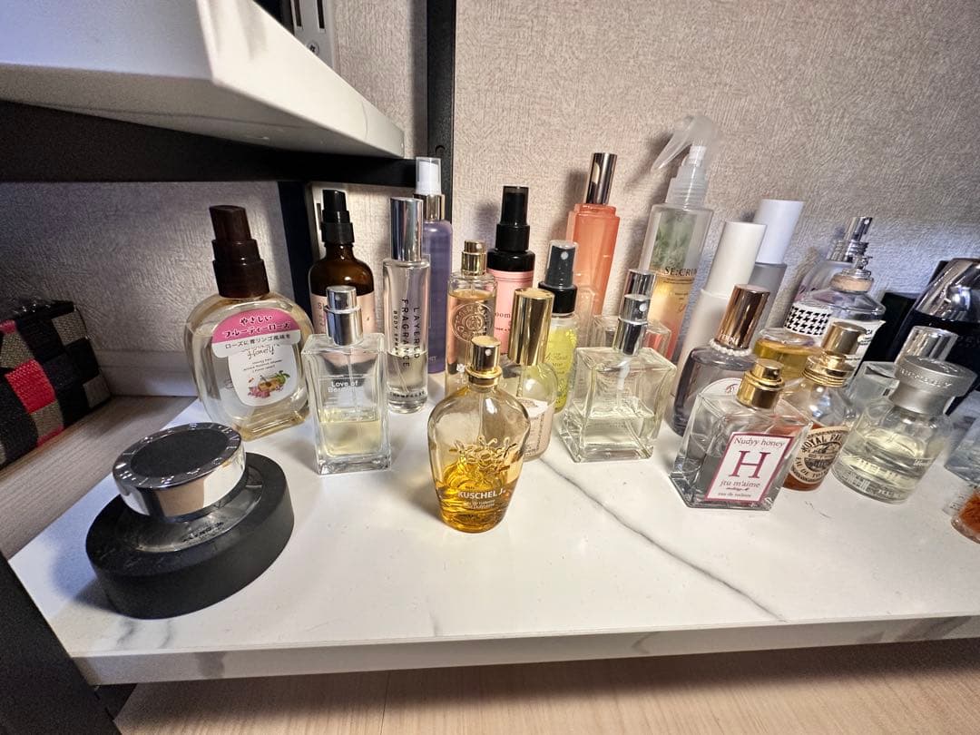 香水　まとめ売