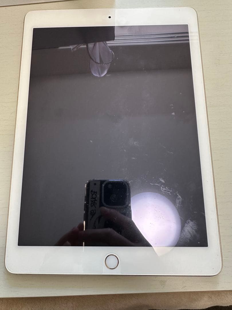 iPad本体 iPad Air 2 Wi-Fi + Cellular