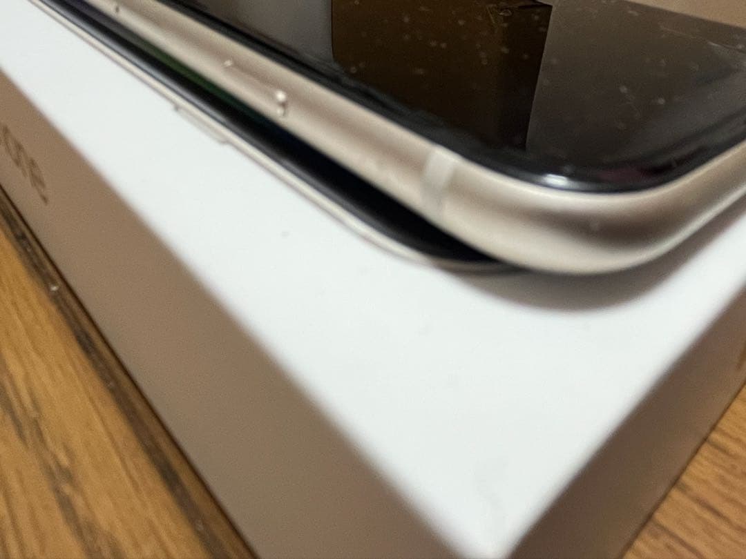 スマートフォン本体 iPhone SE3 64GB