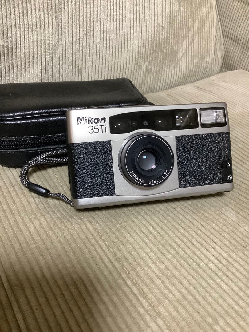 Nikon 35ti フィルムカメラ　35mmf2.8