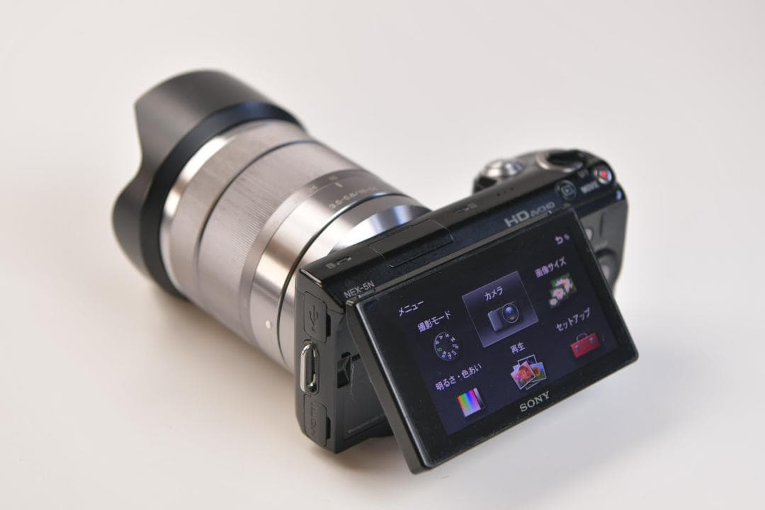 ソニ－NEX-5N+ストロボ+バッテリーグリップ(ジャンク扱い)