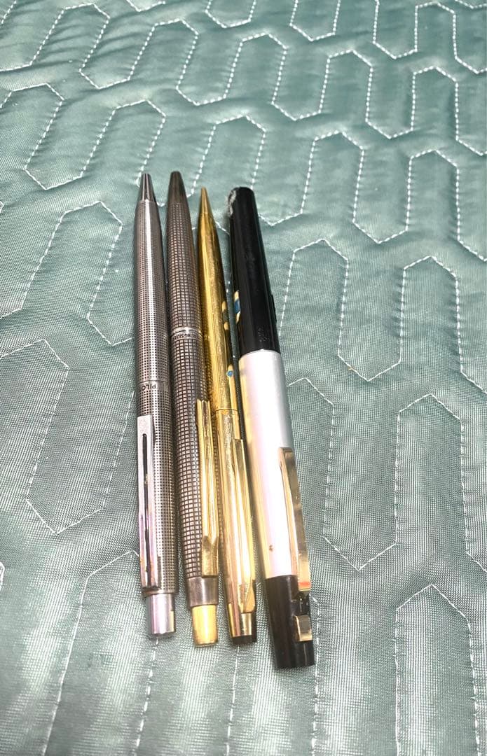 PILOT-ボールペン4本セット