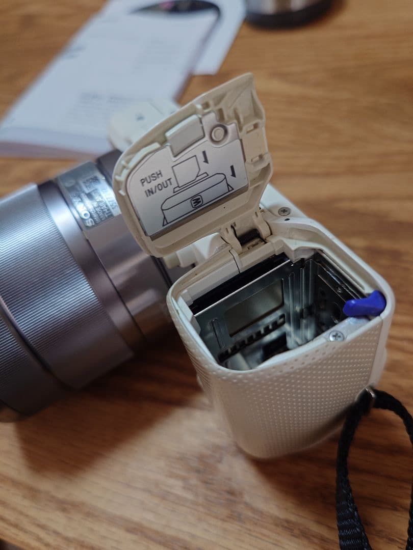 SONY ミラーレス一眼 α NEX-5ND ホワイト