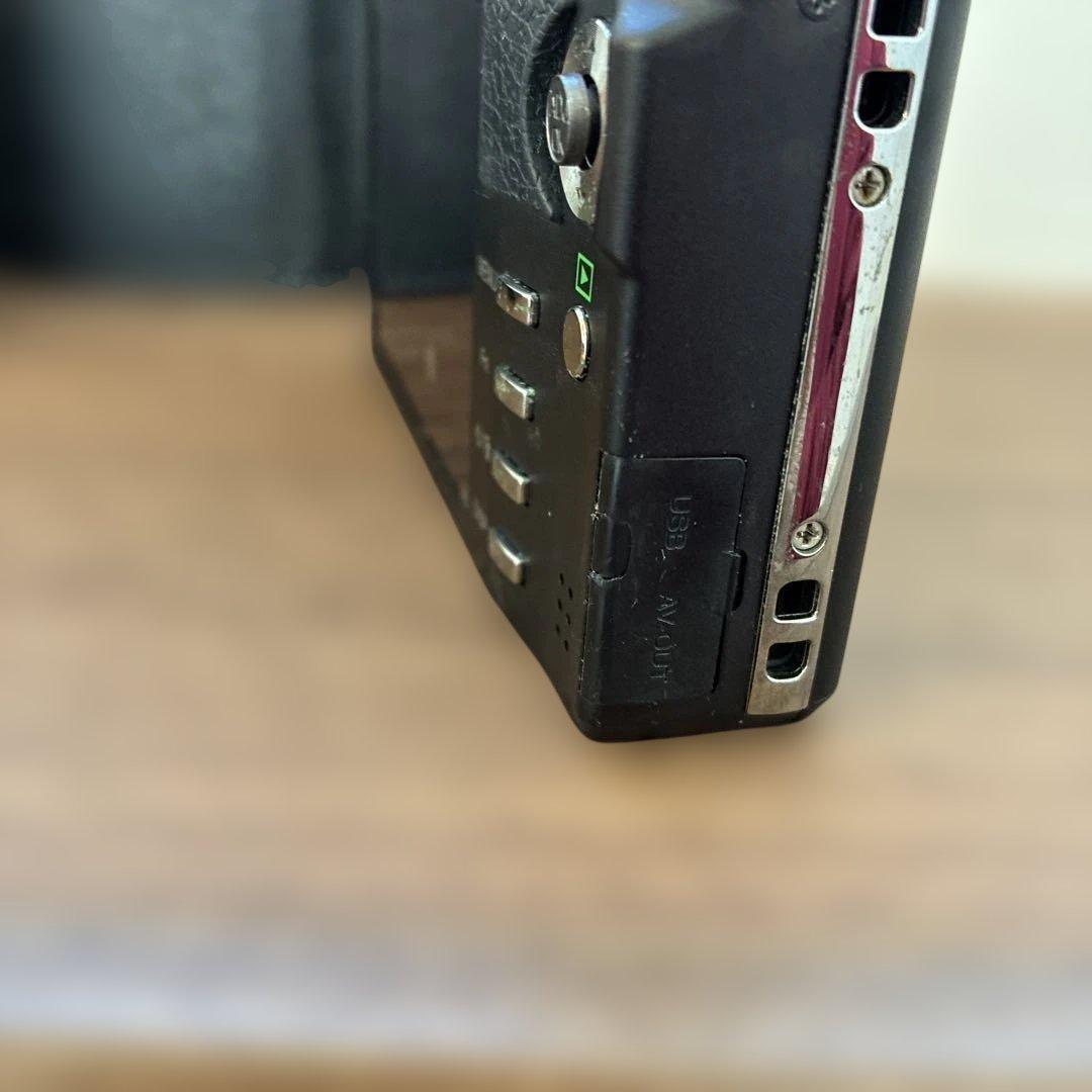 RICOH CX1 コンパクトデジタルカメラ 充電器・革ケース・SDHC付