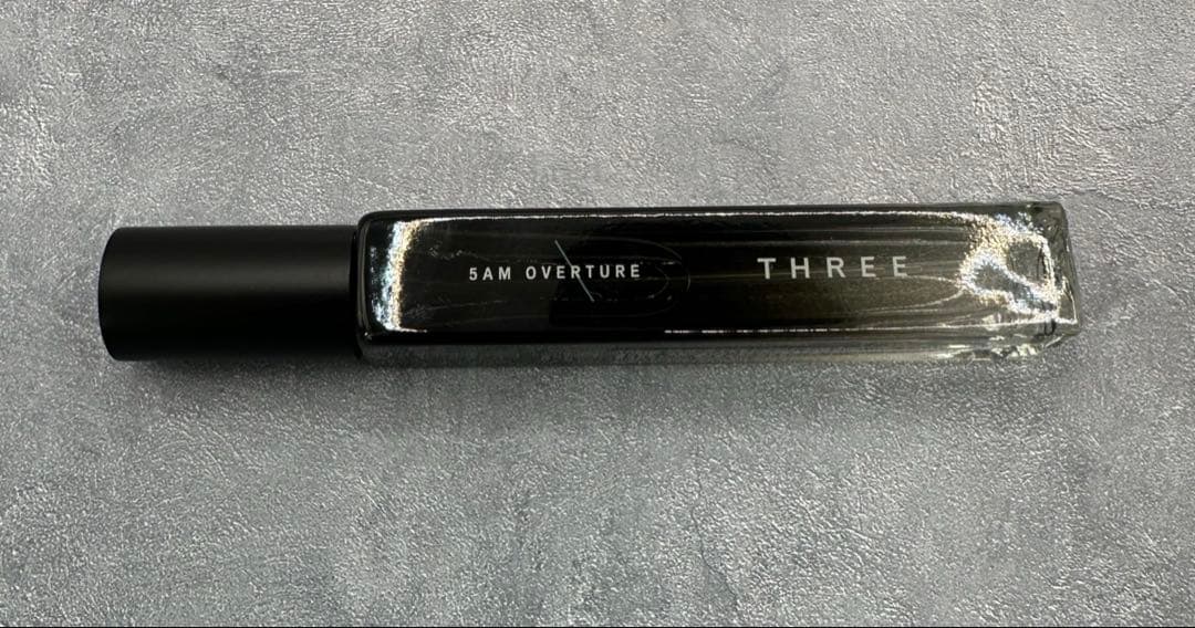 THREE エッセンシャルセンツ　X04 5AM OVERTURE