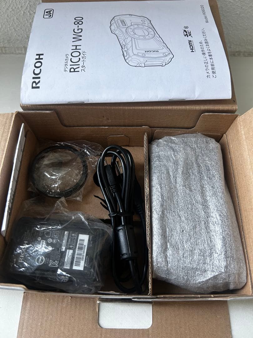 【ほぼ新品】RICOH WG-80 ブラック 防水カメラ