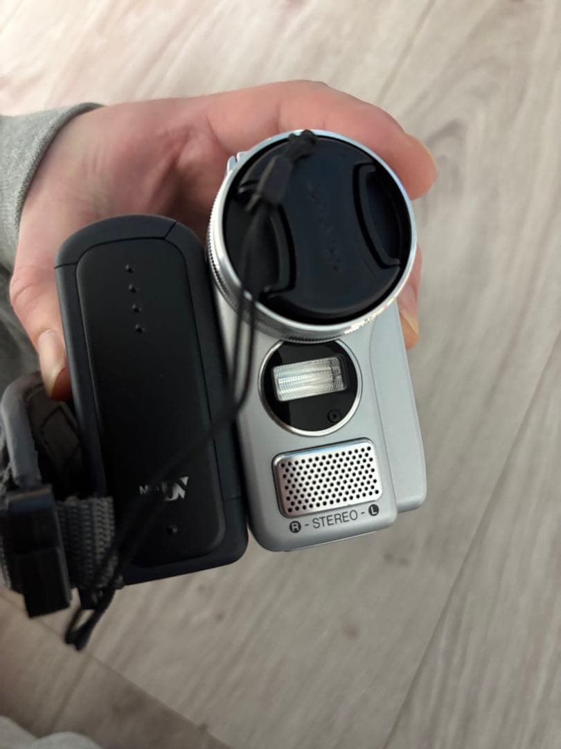 【美品】SHARP Viewcam Z VL-Z7 MiniDV ビデオカメラ⭐︎