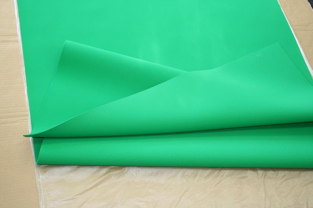 滑り止めマット 緑色 オーバルリンク　100×100cm　弘進ゴム
