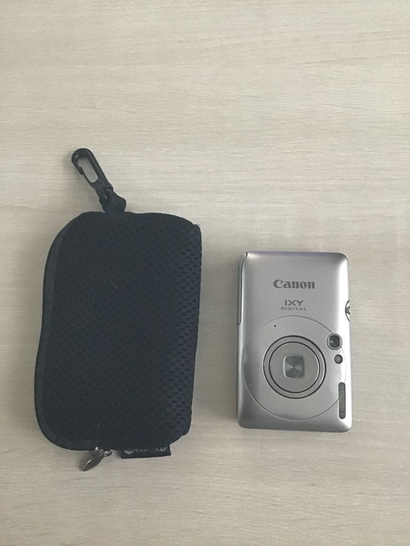 Canon IXY DIGITAL 210 IS シルバー　ソフトケース付き