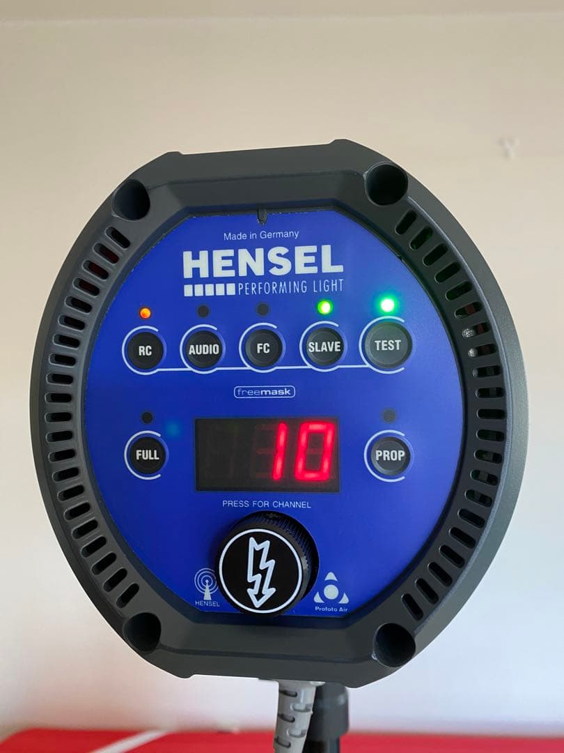 ドイツ製HENSEL Ｅxpert D500ストロボ