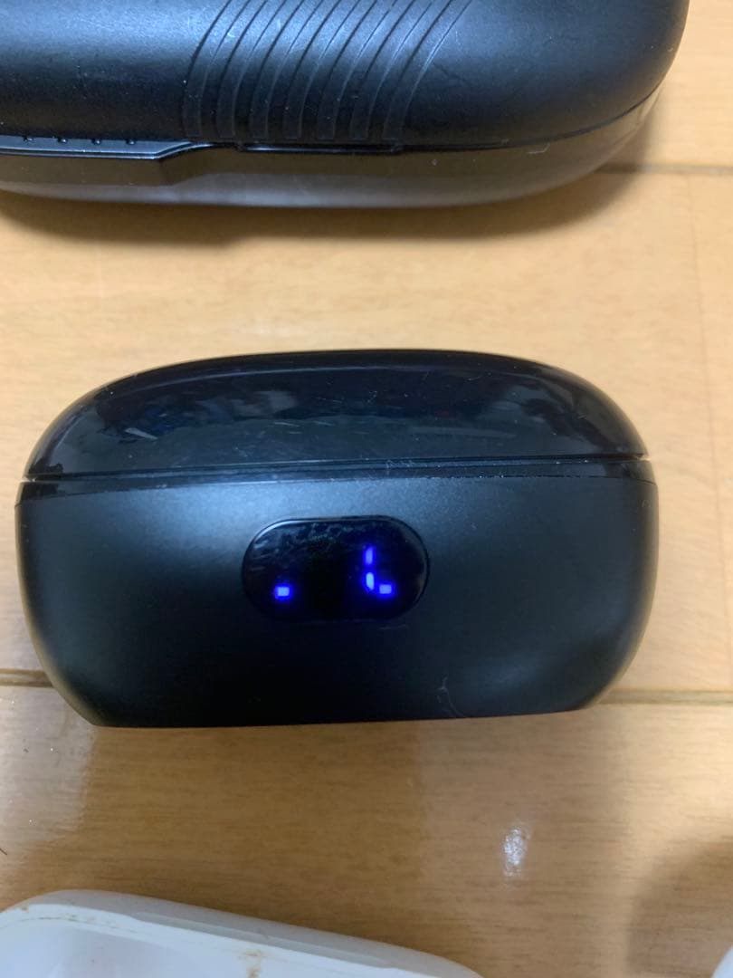 ジャンク品　ワイヤレスイヤホンセット（複数モデル）