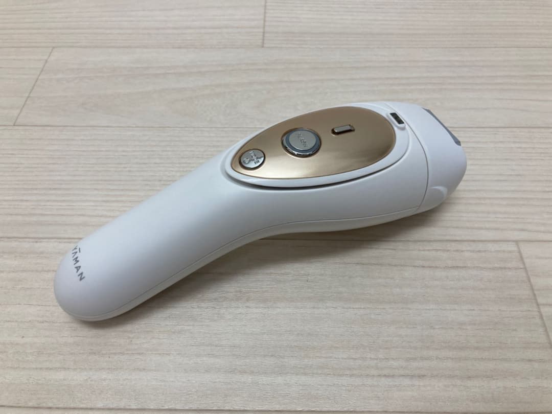 ヤーマン レイボーテRフラッシュスリム STA-202N